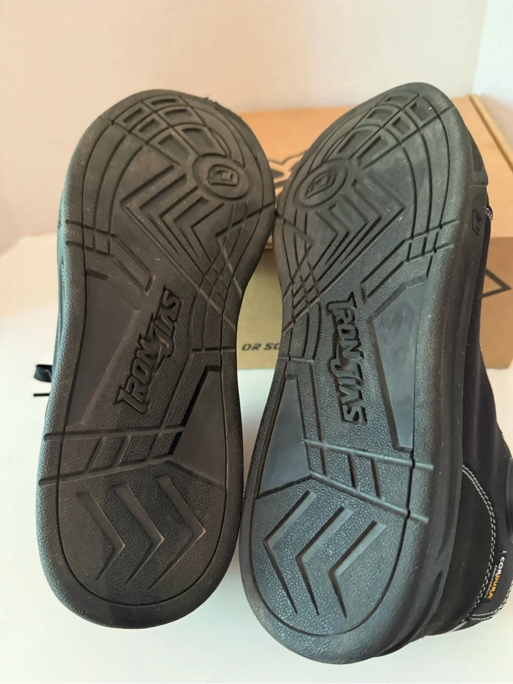 Iron Jias Black Anti Slip Short Motorcycle Shoes Men’s 10 NEW